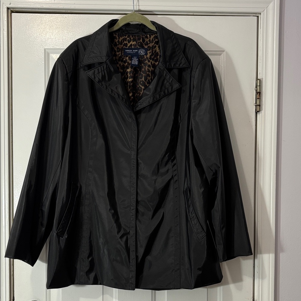 Venezia Jeans brand jacket Size 22/24